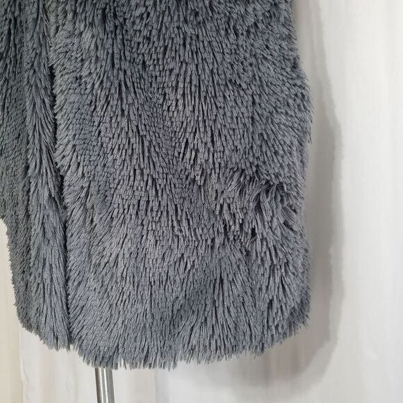 Angie Long gray cozy furry vest - Picture 3 of 5